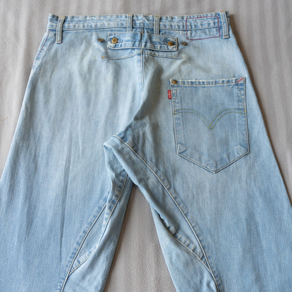 Levis Engineered Buckle Back Cinch Back Twisted Jeans Fits 31x30